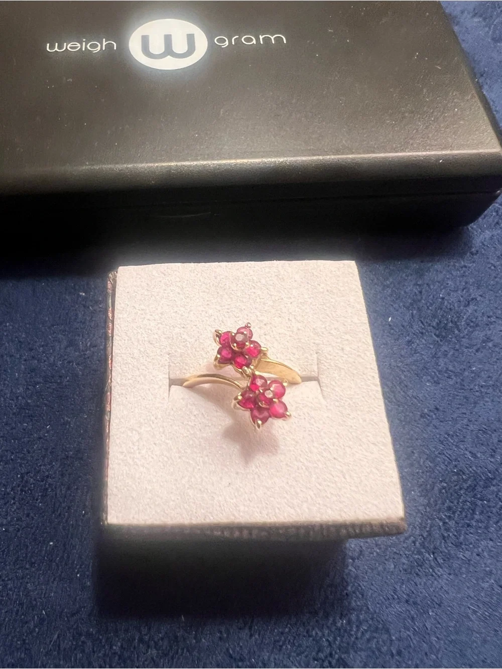 Ruby two flower 14 kt gold ring. Size 3